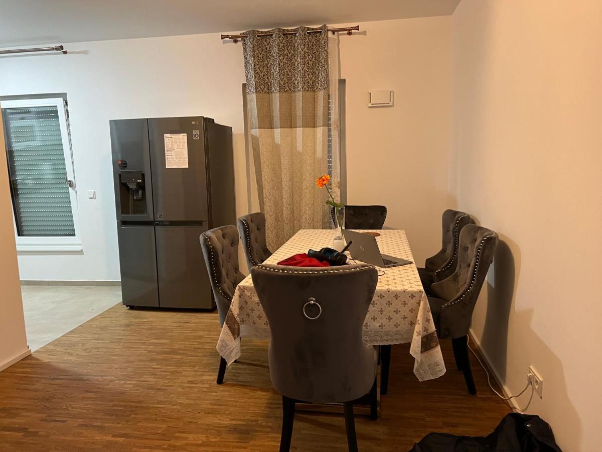 Three Bedroom Apartment In City Centre With A Grand Garden Франкфурт-на-Майне Экстерьер фото