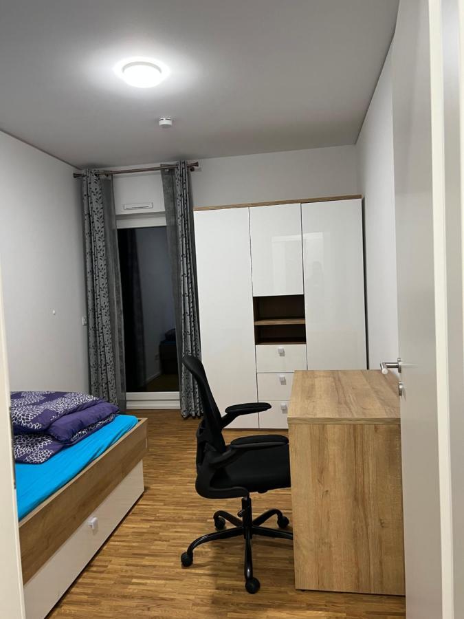Three Bedroom Apartment In City Centre With A Grand Garden Франкфурт-на-Майне Экстерьер фото